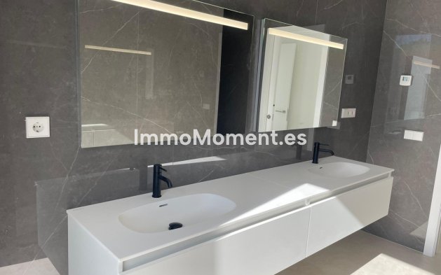 Wiederverkauf - Villa - Estepona  - Estepona Centro