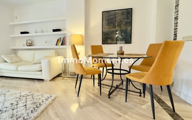 Reventa - Apartamento - Marbella - Elviria