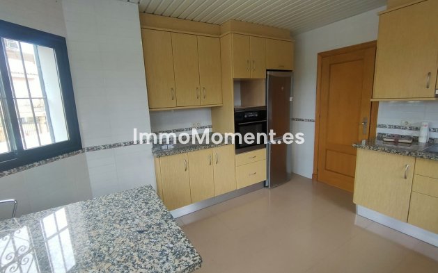 Resale - Villa - Estepona - Cancelada