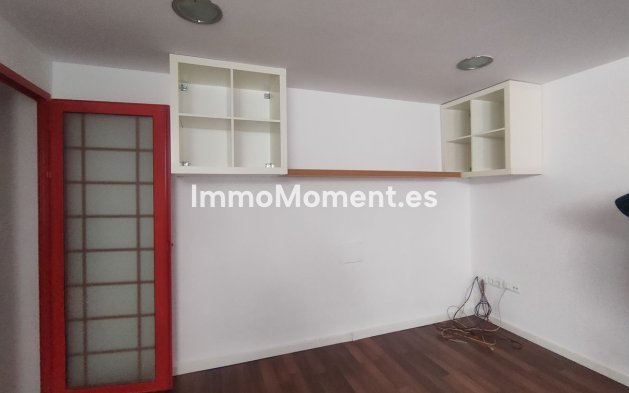 Resale - Villa - Estepona - Cancelada