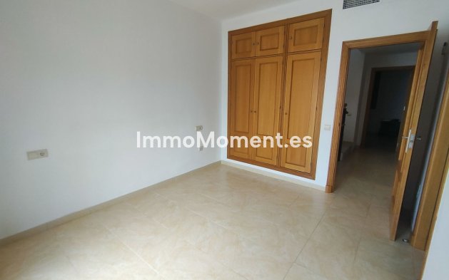 Resale - Villa - Estepona - Cancelada