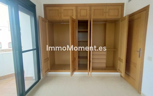 Resale - Villa - Estepona - Cancelada