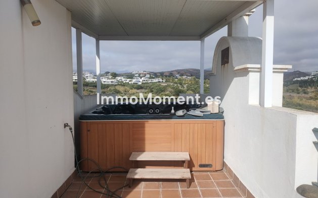 Resale - Villa - Estepona - Cancelada