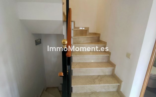 Resale - Villa - Estepona - Cancelada