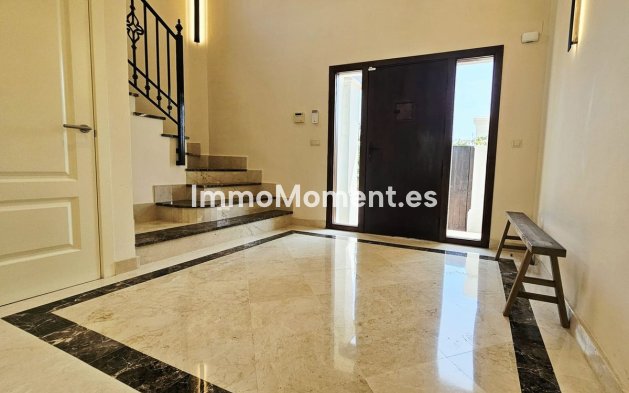 Reventa - Villa - Estepona  - Estepona Centro