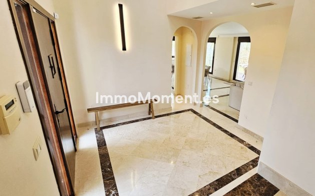 Reventa - Villa - Estepona  - Estepona Centro