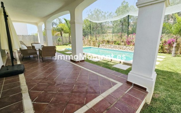 Reventa - Villa - Estepona  - Estepona Centro