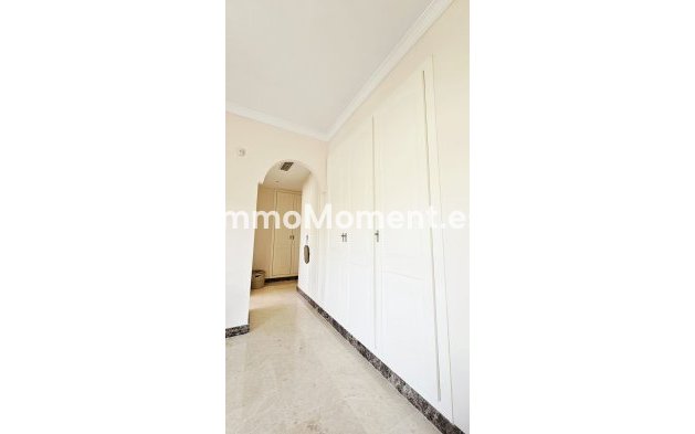 Reventa - Villa - Estepona  - Estepona Centro