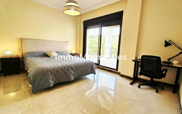 Reventa - Villa - Estepona  - Estepona Centro