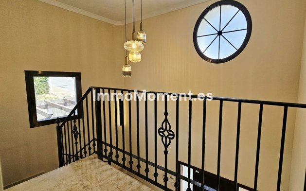 Reventa - Villa - Estepona  - Estepona Centro