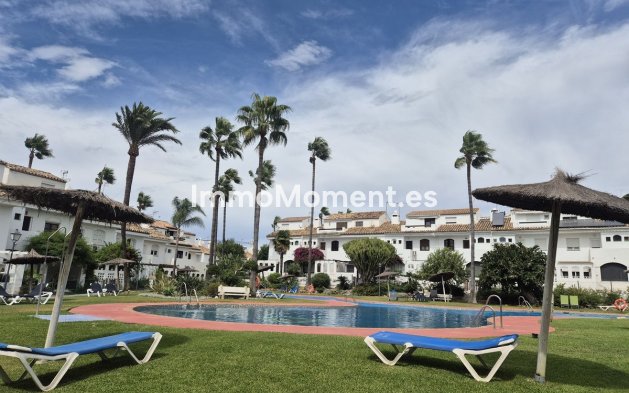 Wiederverkauf - Reihenhaus - Estepona  - Atalaya