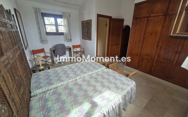 Wiederverkauf - Reihenhaus - Estepona  - Atalaya