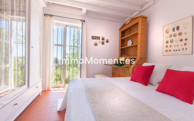 Revente - Villa - Estepona  - Estepona Centro