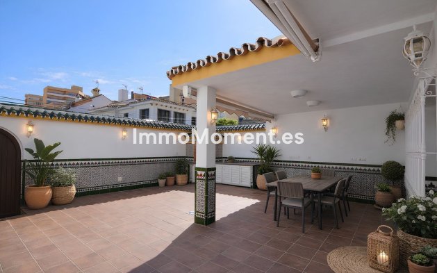 Resale - Villa - Fuengirola - Fuengirola Centro