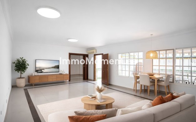 Resale - Villa - Fuengirola - Fuengirola Centro