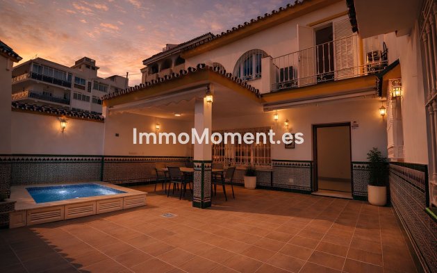 Resale - Villa - Fuengirola - Fuengirola Centro