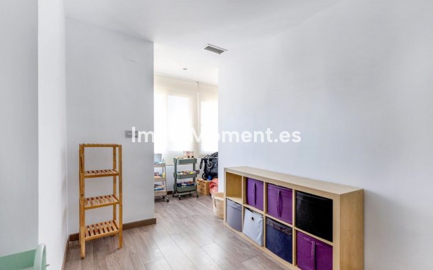 Resale - Apartment - Elche - Elche Centro