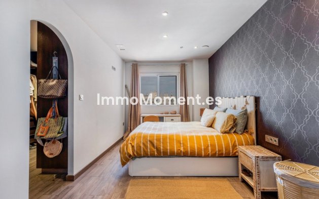 Resale - Apartment - Elche - Elche Centro
