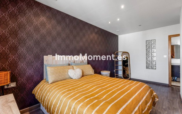 Resale - Apartment - Elche - Elche Centro