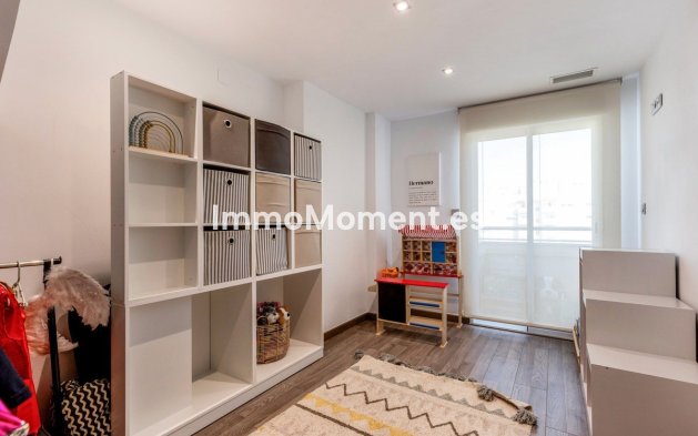 Resale - Apartment - Elche - Elche Centro