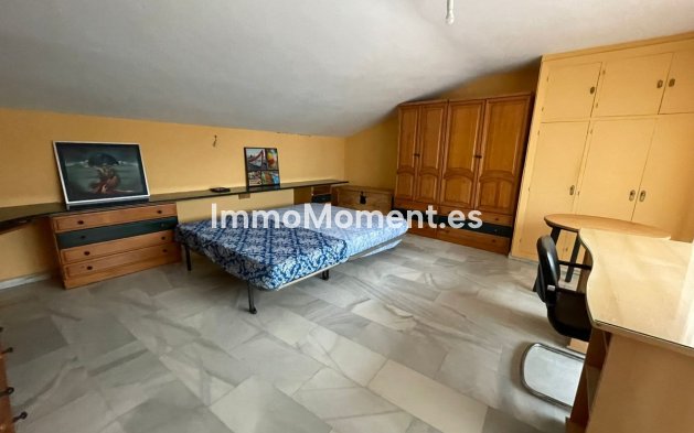 Revente - Maison mitoyenne - Estepona  - Estepona Centro