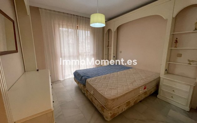 Revente - Maison mitoyenne - Estepona  - Estepona Centro