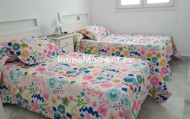 Reventa - Villa - Estepona  - Estepona Centro