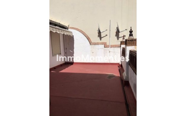 Bestaande woning - Geschakelde woning - Estepona  - Estepona Centro