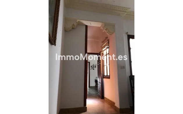 Bestaande woning - Geschakelde woning - Estepona  - Estepona Centro