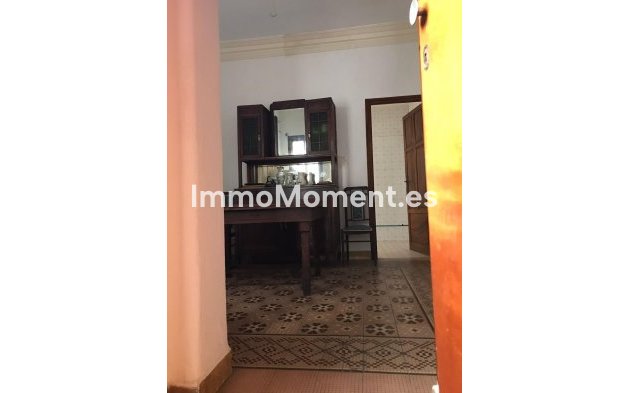 Bestaande woning - Geschakelde woning - Estepona  - Estepona Centro