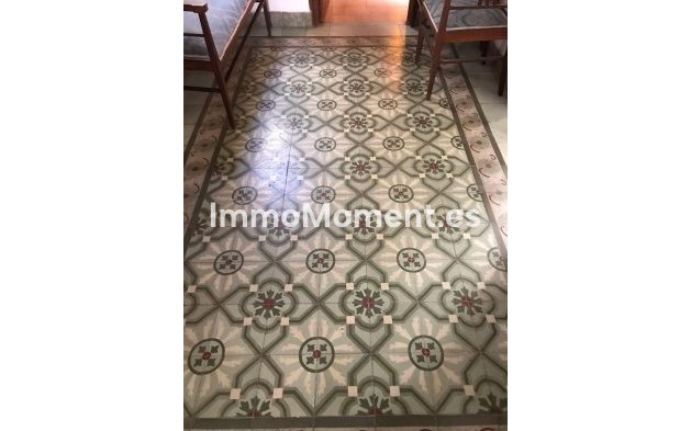 Bestaande woning - Geschakelde woning - Estepona  - Estepona Centro