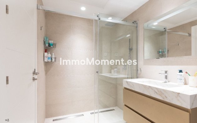 Bestaande woning - Appartement - Estepona  - Estepona Centro