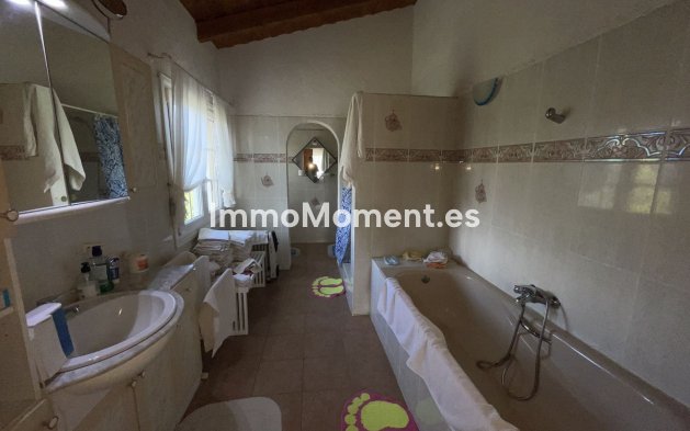 Revente - Villa - Estepona  - Estepona Centro