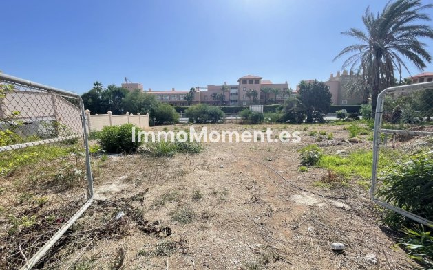 Bestaande woning - Grond - Estepona  - Estepona Centro