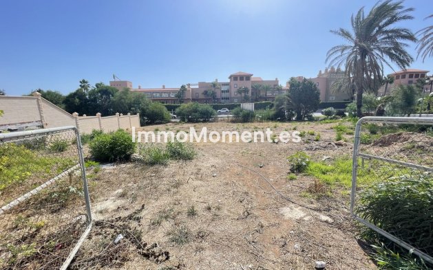 Bestaande woning - Grond - Estepona  - Estepona Centro