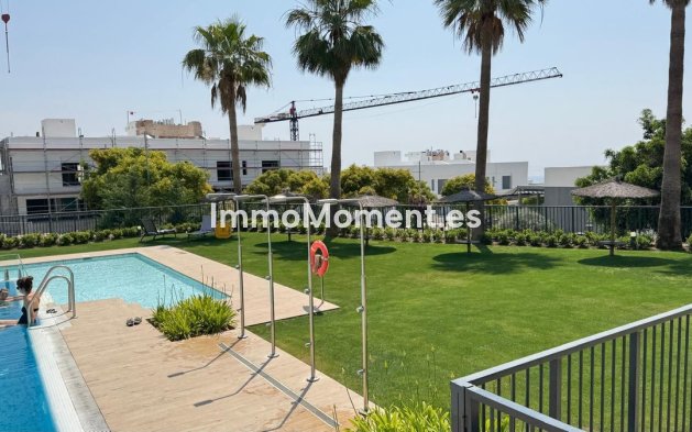 Wiederverkauf - Wohnung - Estepona  - Estepona Centro