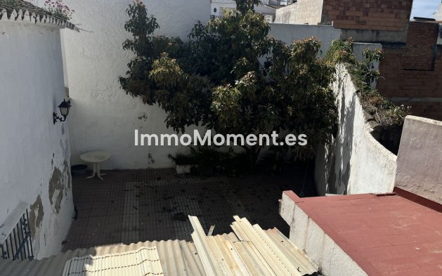 Bestaande woning - Geschakelde woning - Estepona  - Estepona Centro