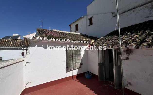 Bestaande woning - Geschakelde woning - Estepona  - Estepona Centro