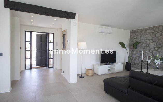 Wiederverkauf - Villa - Mijas - Sierrezuela