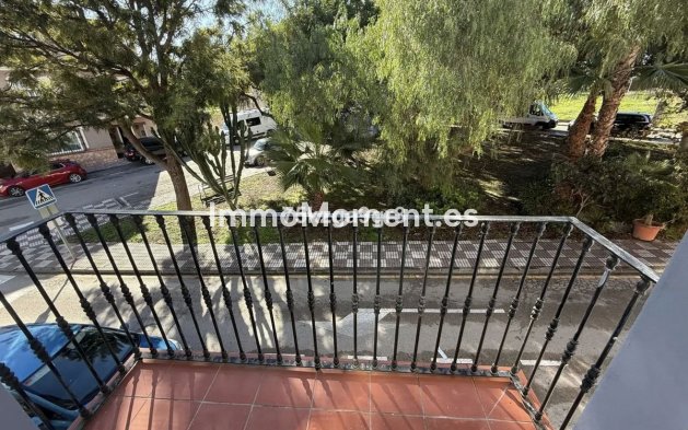 Bestaande woning - Geschakelde woning - Estepona  - Estepona Centro