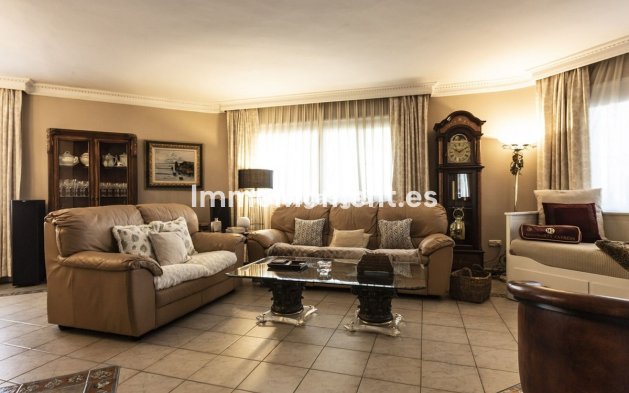 Wiederverkauf - Villa - Benalmadena - Benalmadena Costa