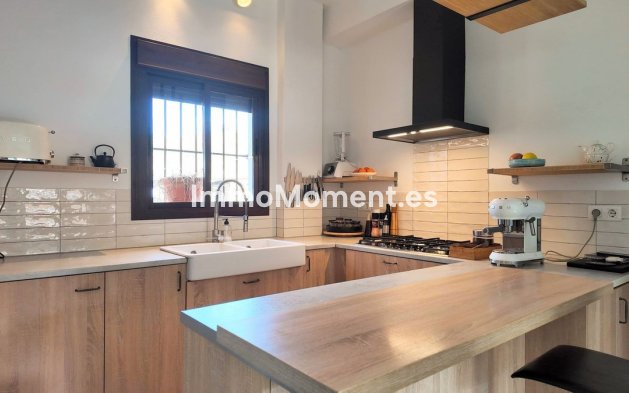 Wiederverkauf - Villa -   Inländisch - Alora