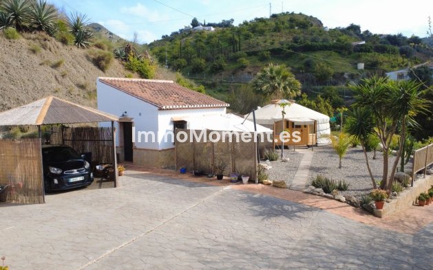 Wiederverkauf - Villa -   Inländisch - Alora