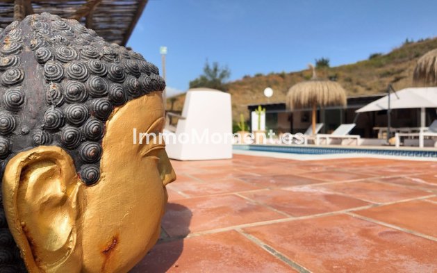 Wiederverkauf - Villa -   Inländisch - Alora