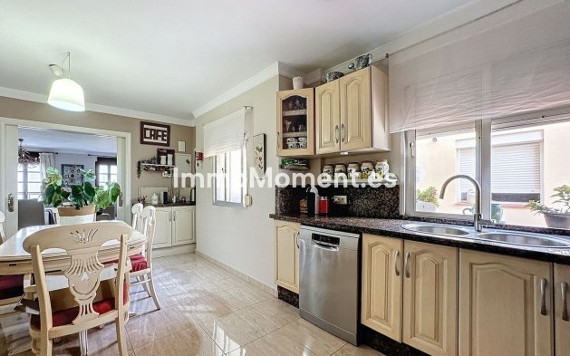 Wiederverkauf - Villa - Estepona  - Estepona Centro