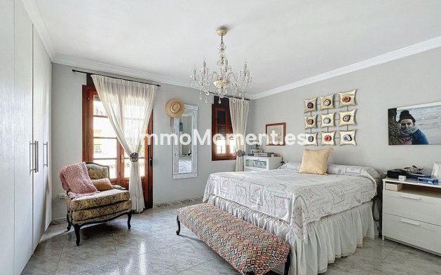 Wiederverkauf - Villa - Estepona  - Estepona Centro