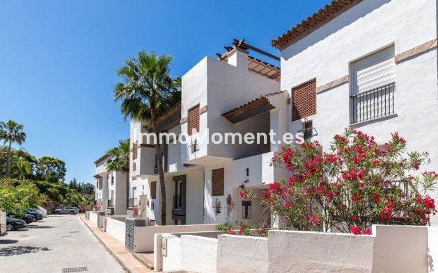Resale - Apartment - Benahavís - Benahavís Centro