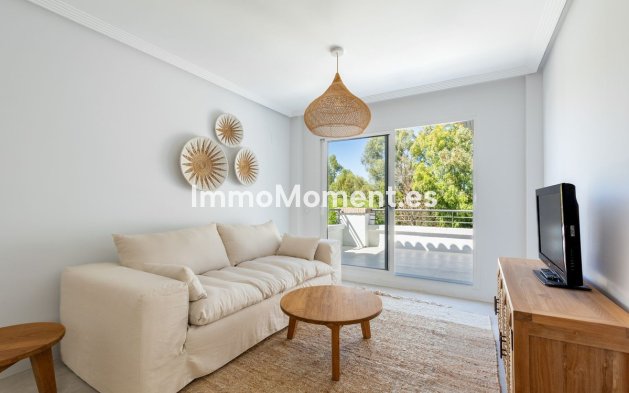 Resale - Apartment - Benahavís - Benahavís Centro