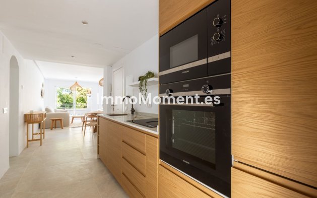 Resale - Apartment - Benahavís - Benahavís Centro