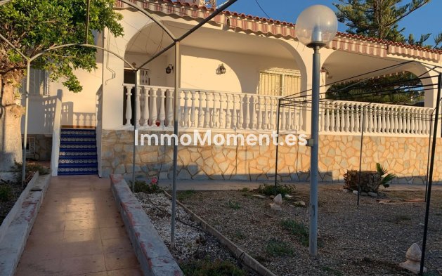 Resale - Villa - Águilas - Águilas Centro